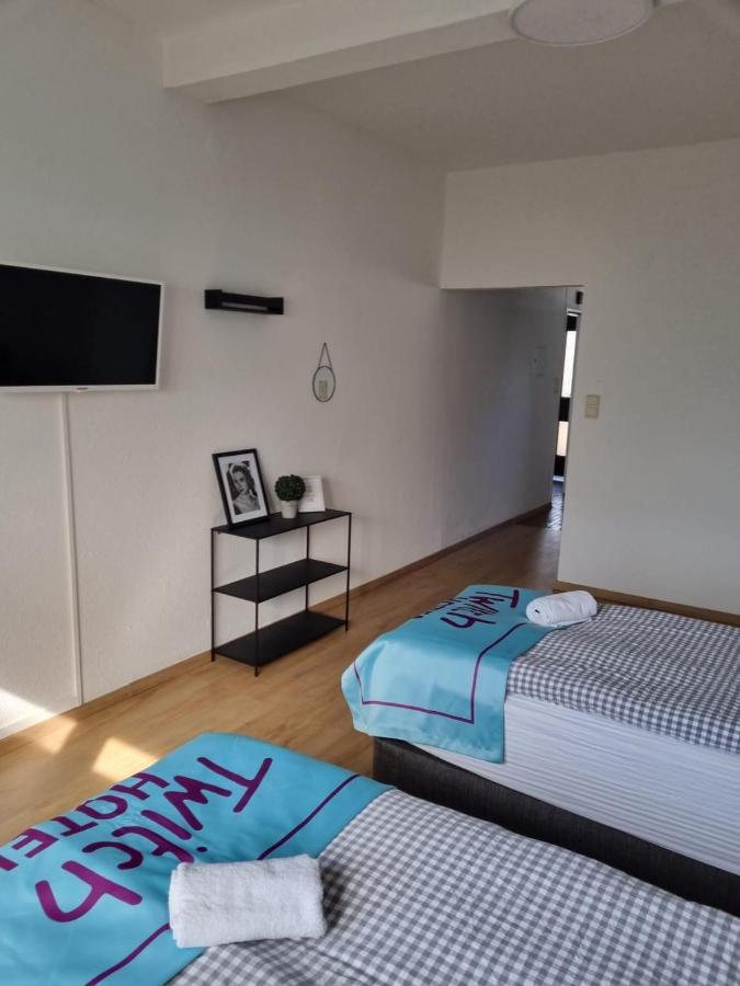 Twitch Apartments آخيم المظهر الخارجي الصورة